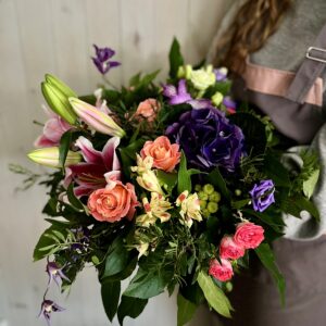 Summer Country Garden Bouquet. Fresh seasonal flowers delivered in Dublin city and county. Order online or by phone on +353-1-4910233