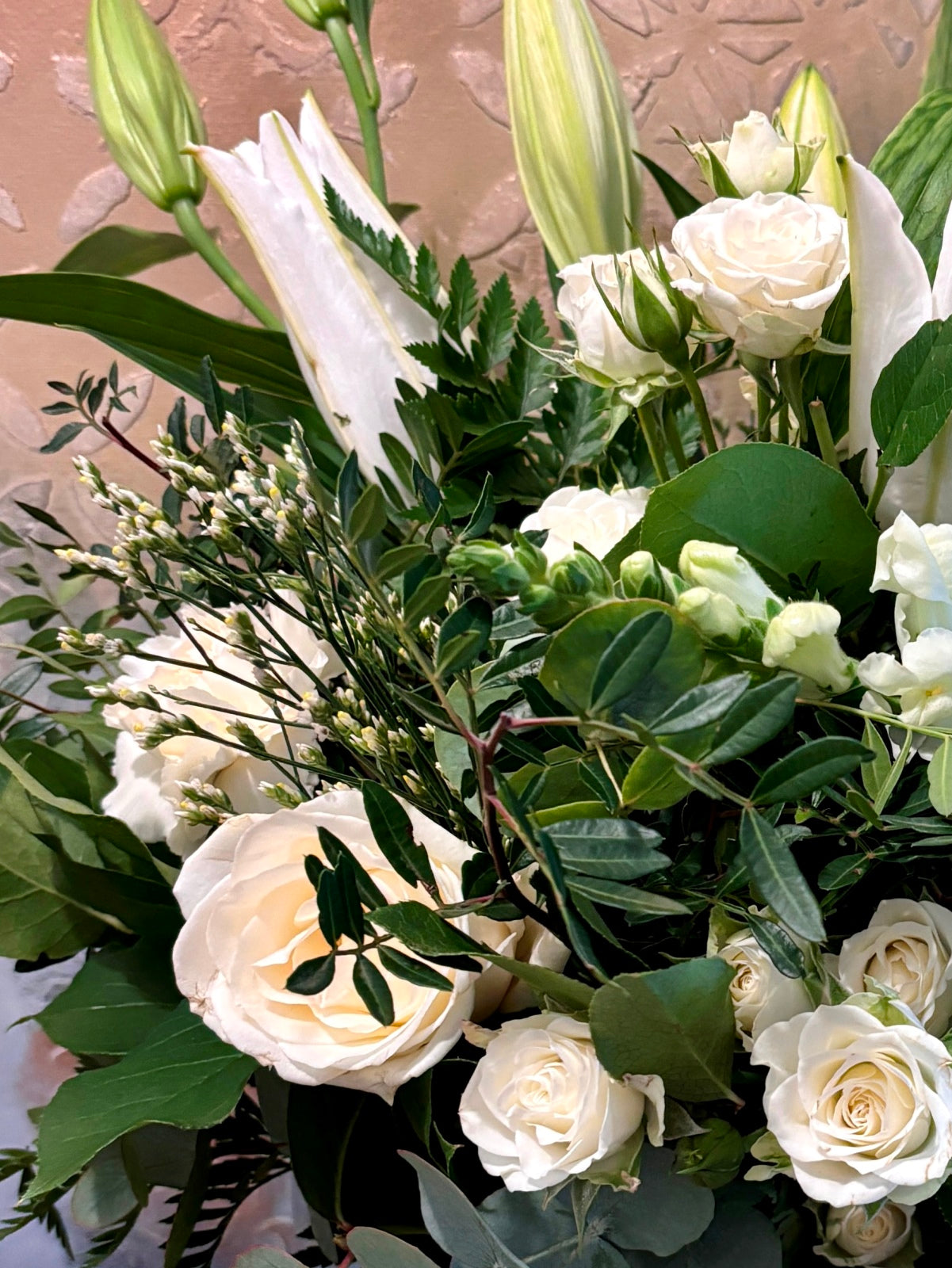 White Lily & Roses Flower Bouquet