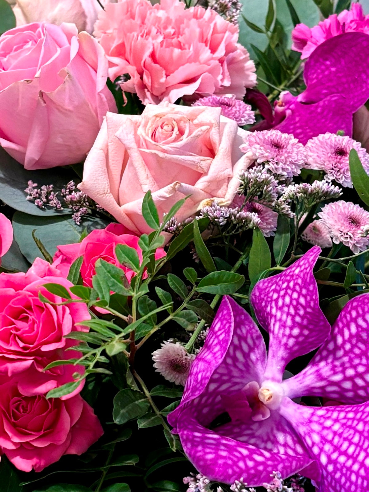 Subscription In The Pink Flower Bouquet